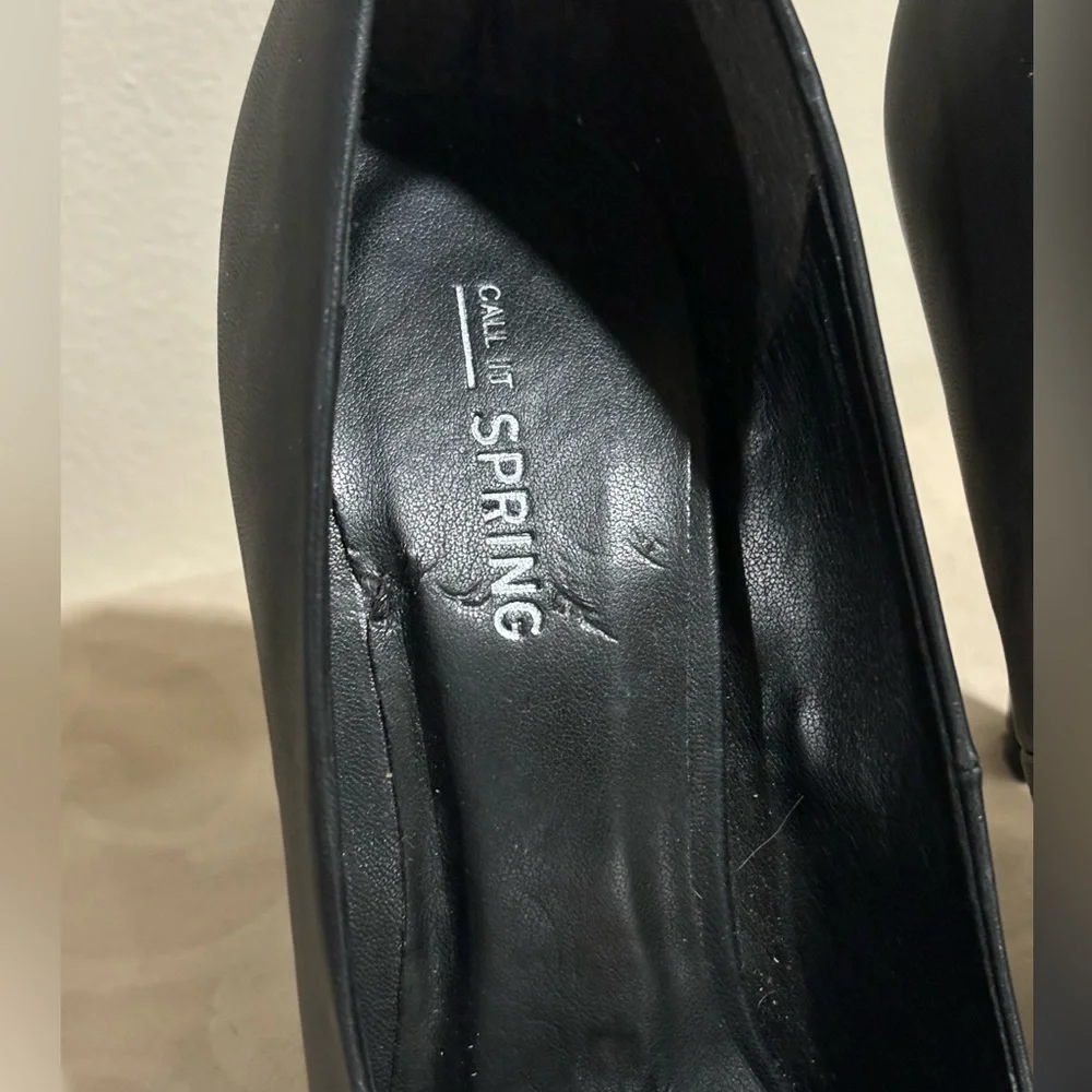 Spring Heels - Picture 3 of 5